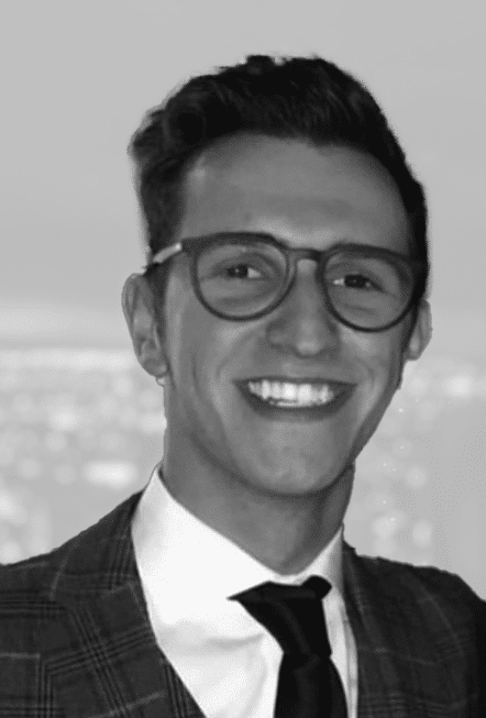 Evan-Vassos-Profile-BW-Gradient